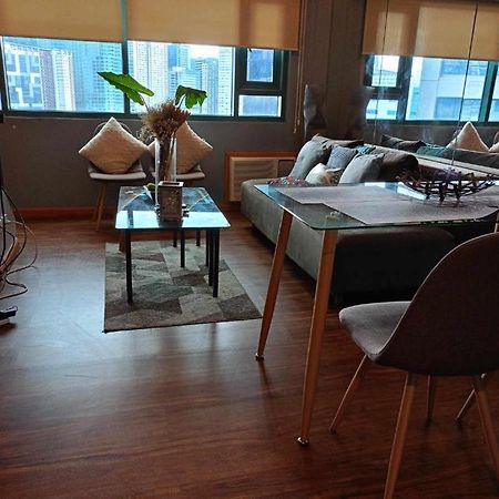 Loft Condo Beside Shangri-La Fort Manila Exterior foto